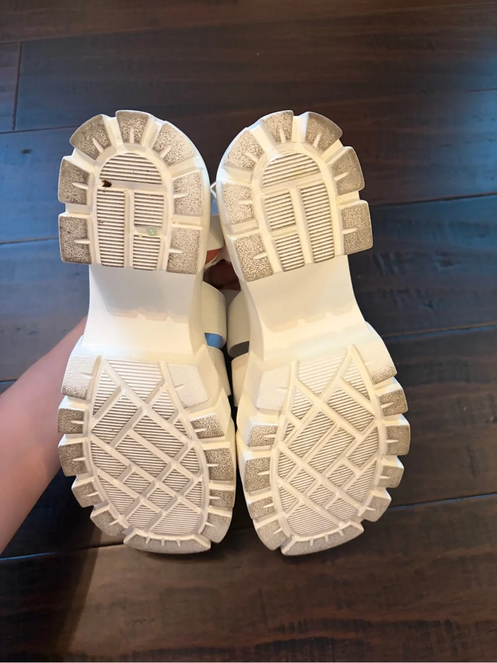 Madden Girl Platform Lug Sandal off white Buckle Strap 90s Y2K chunky block heel